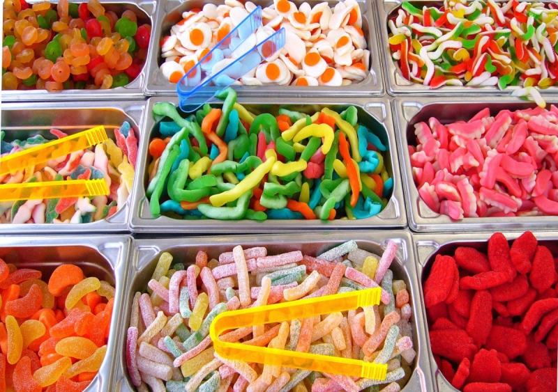 boutique-LA ROQUEBRUSSANNE-min_pick_and_mix_children's_sweets_candy_colorful_treat_confectionery-1020869